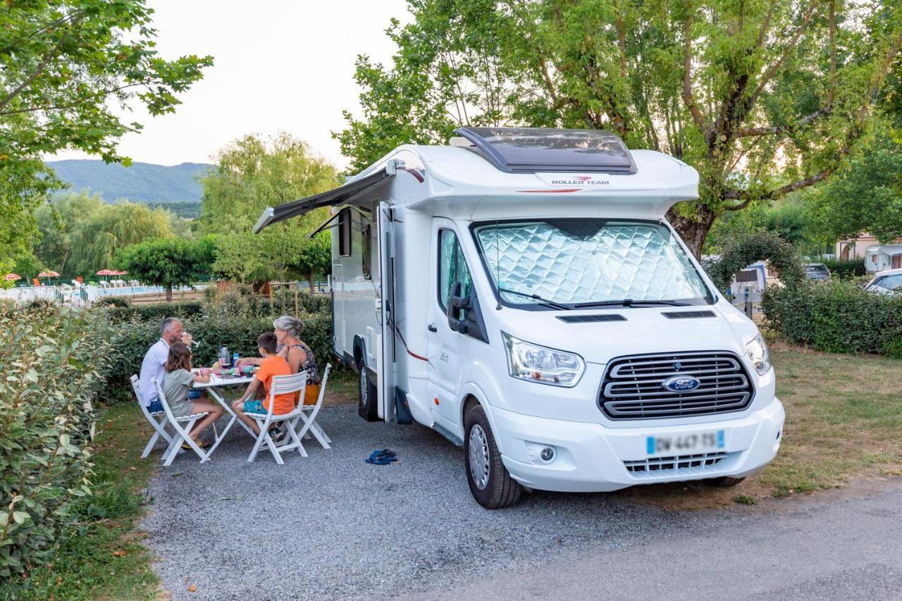 Camping Sites Et Paysages Les Pres Hauts Sisteron Exterior foto